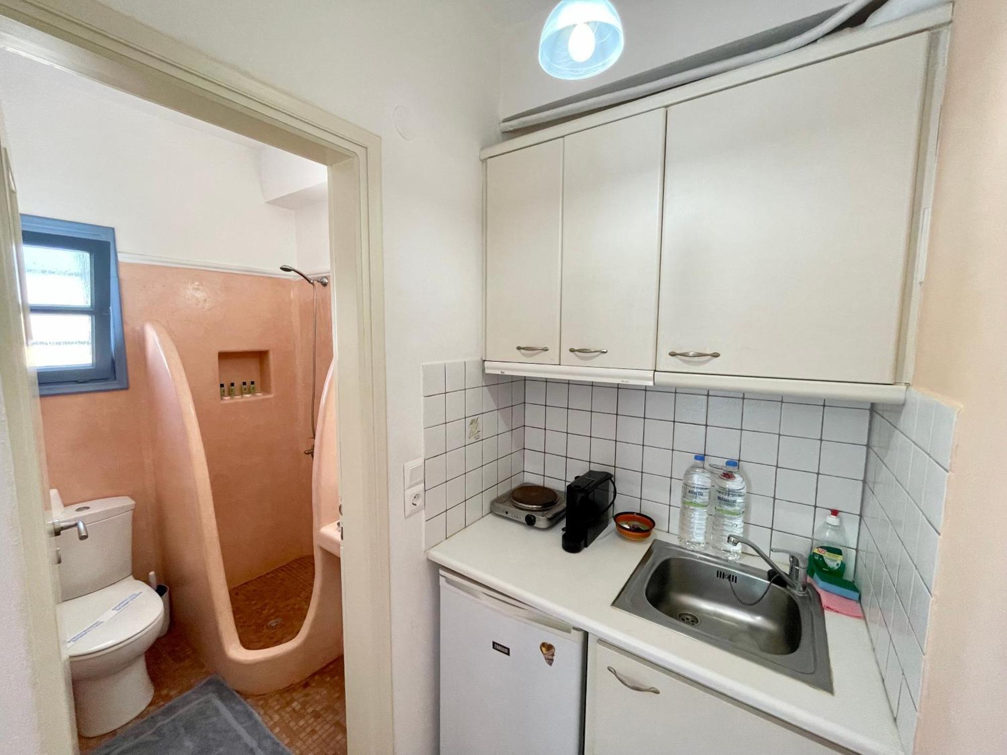 Asterias Mini Coastal Apartments ペリヴォラス エクステリア 写真