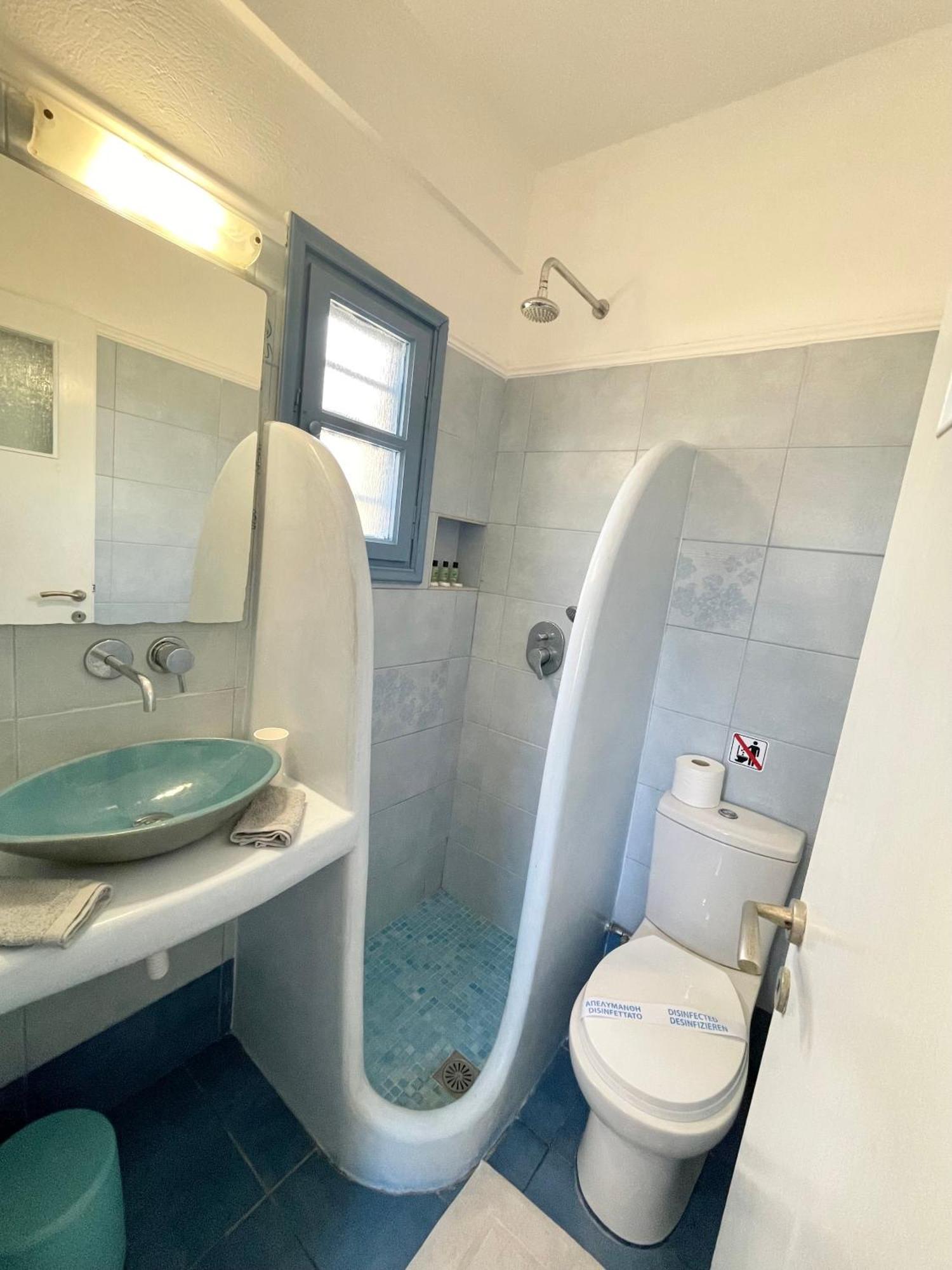 Asterias Mini Coastal Apartments ペリヴォラス エクステリア 写真