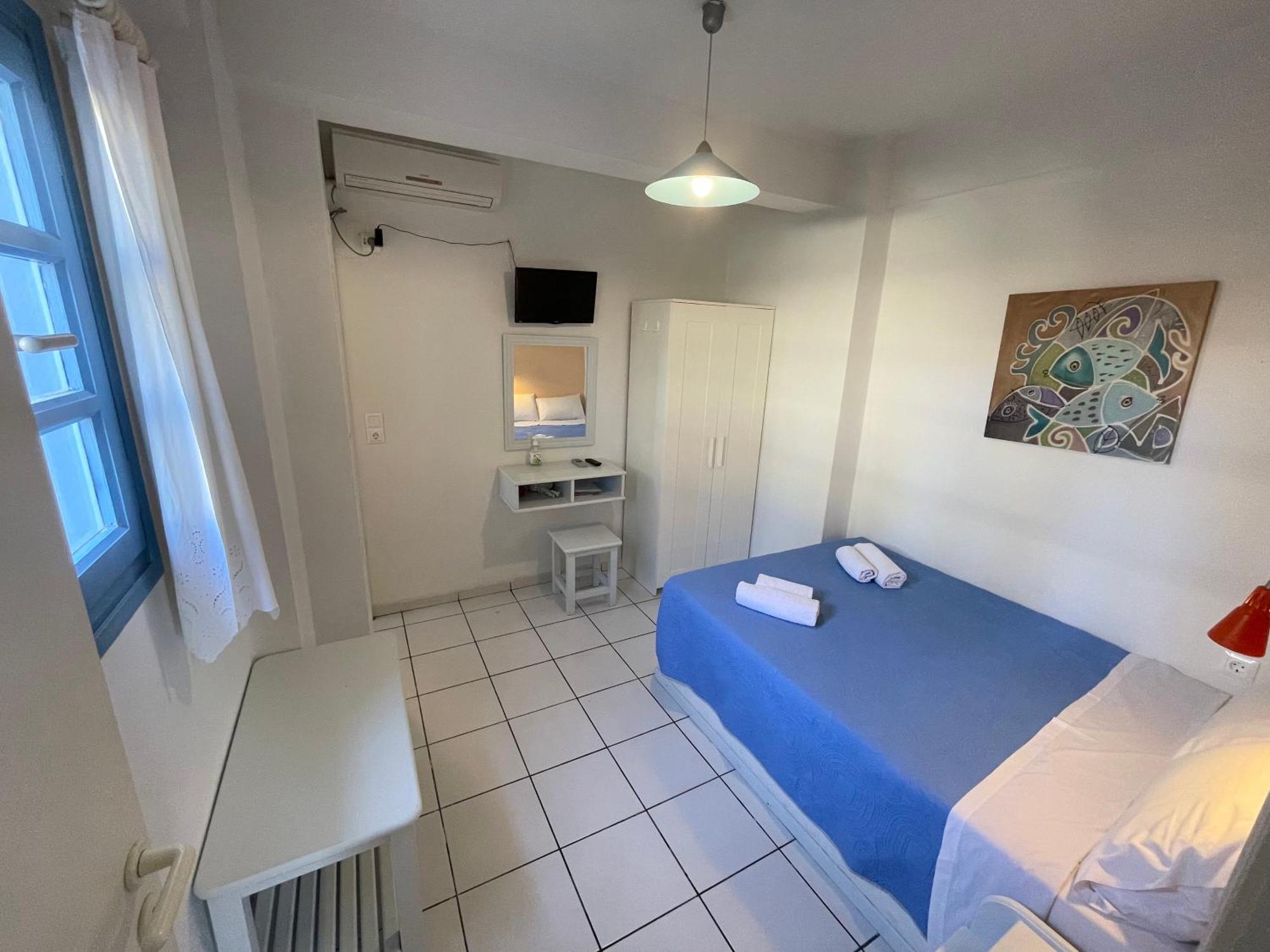 Asterias Mini Coastal Apartments ペリヴォラス エクステリア 写真