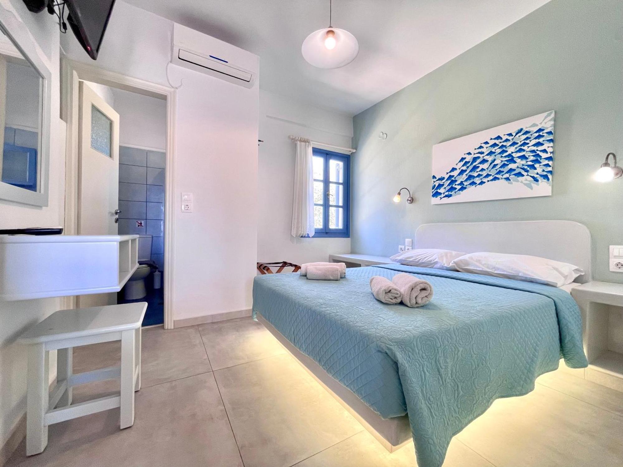 Asterias Mini Coastal Apartments ペリヴォラス エクステリア 写真
